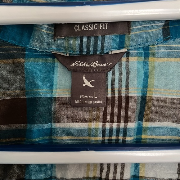$5 EUC Eddie Bauer Flanel Print Short Sleeved Buttoned Top - Picture 4 of 6